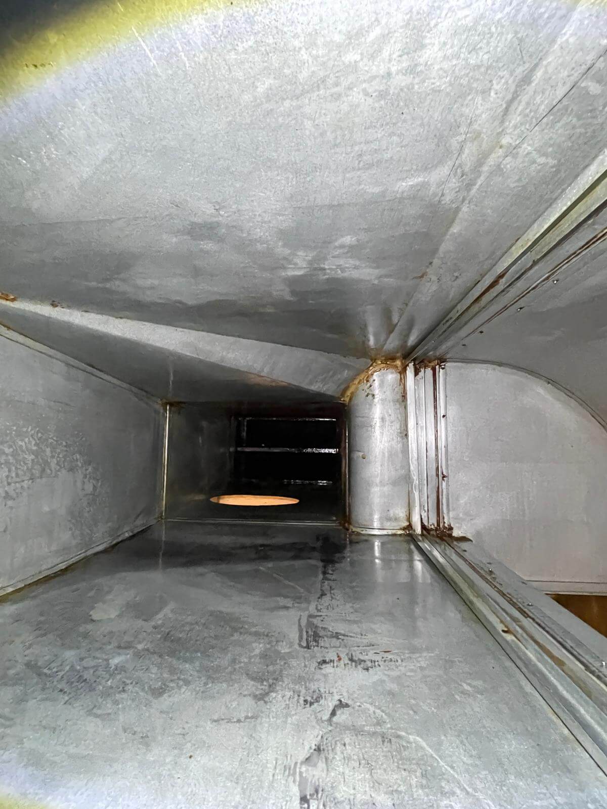 Reinigung Lüftungsanlage Vorher & Nachher